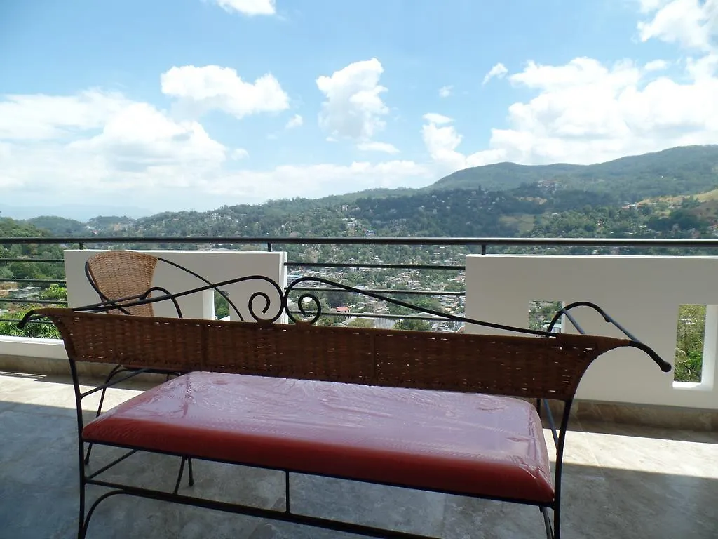 Kandyan Bluestar Villa Kandy