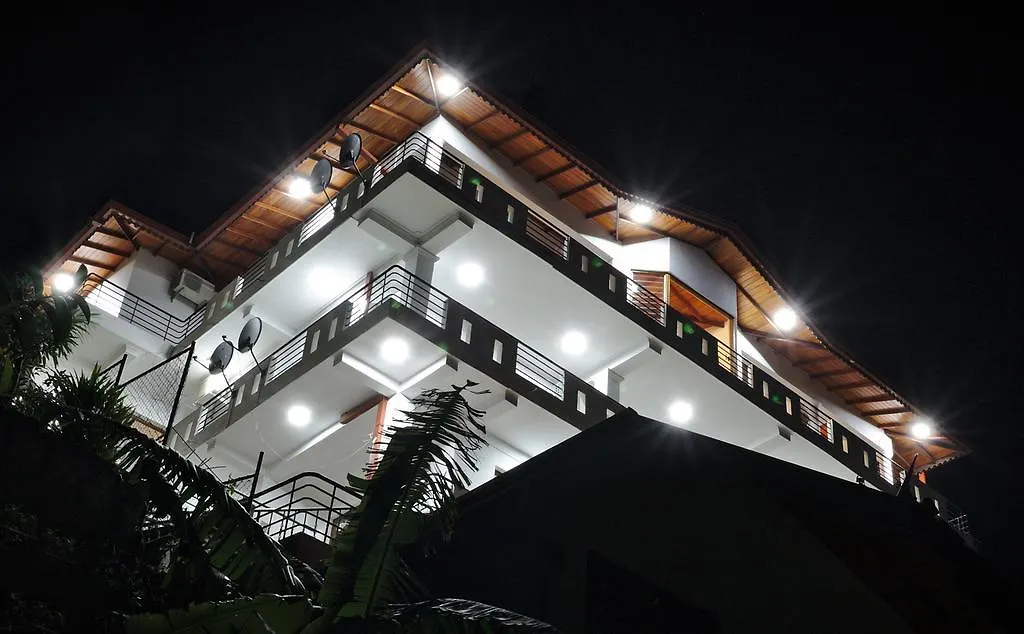 Kandyan Bluestar Villa