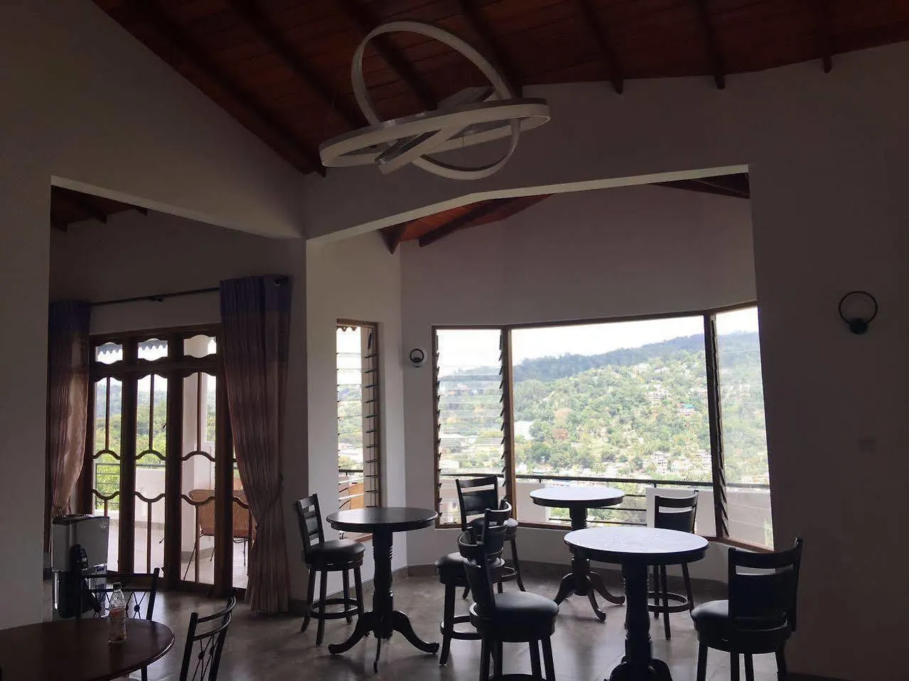 Kandyan Bluestar Villa Kandy